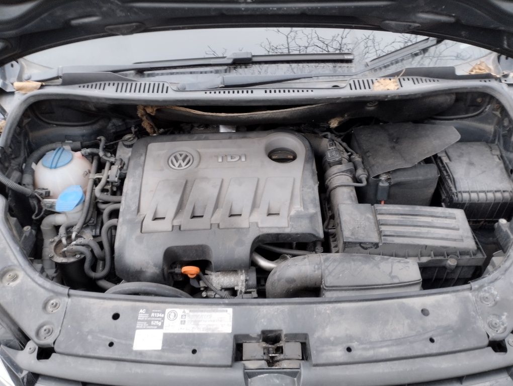 Разборка шрот запчасти VW Touran туран 1.6 TDI CAY цвет LC9X