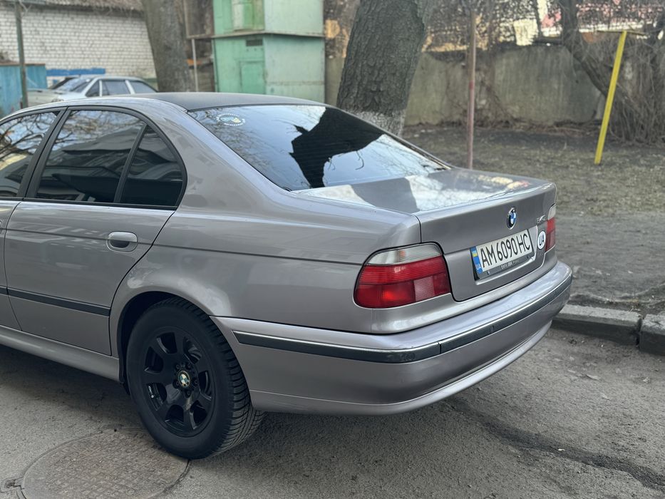 Продам свою Бмв Е39 2.0 (5 series)