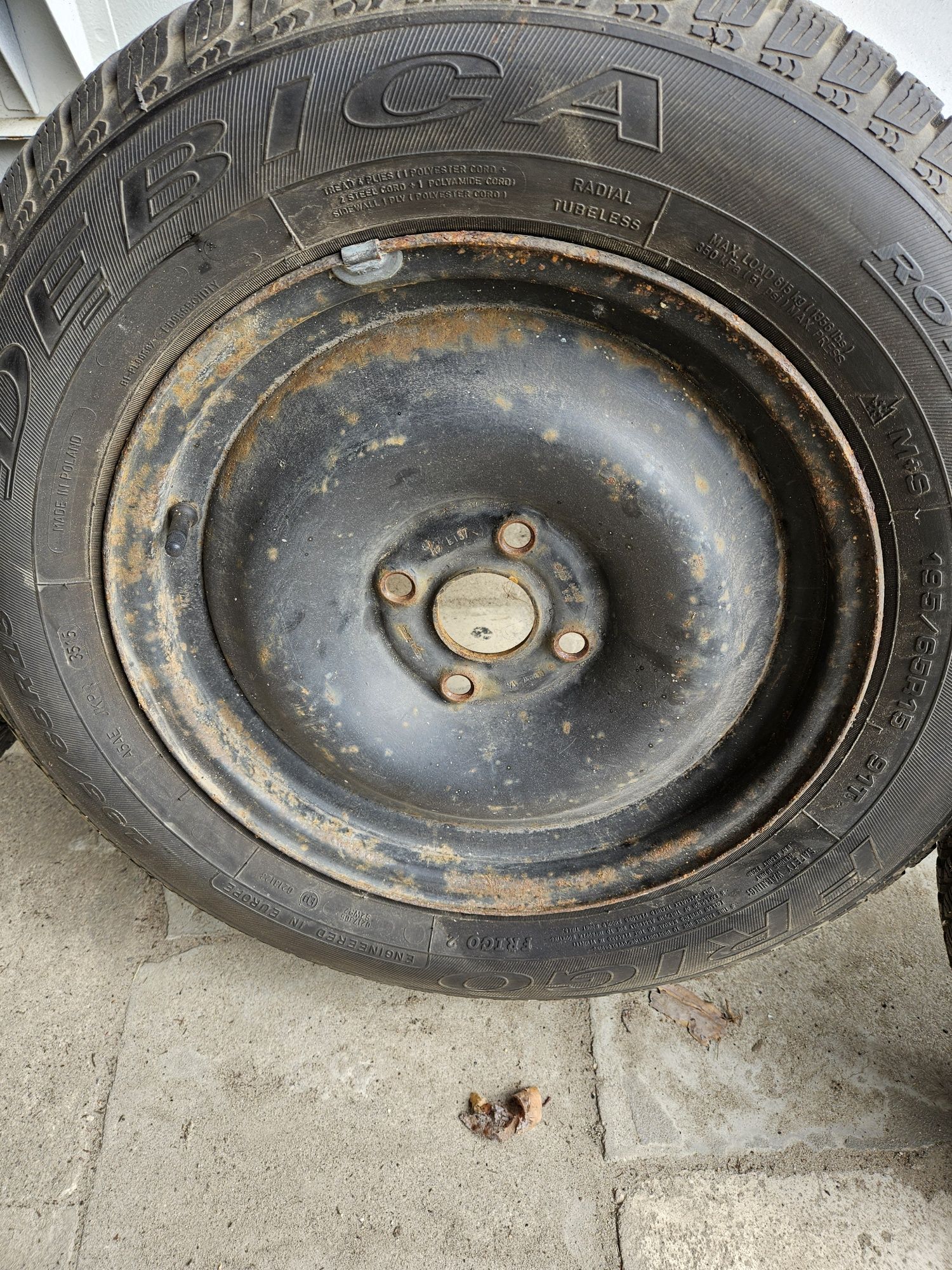 Felgi pelne stalowe (na szeroką stal) Audi 80 15" 4x108 195/65