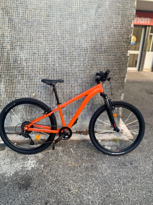 Bicicleta nova laranja