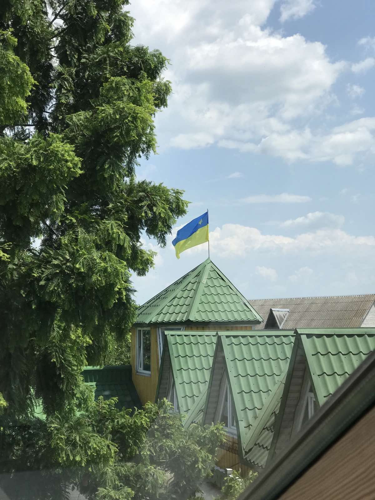 Продається торговельний центр