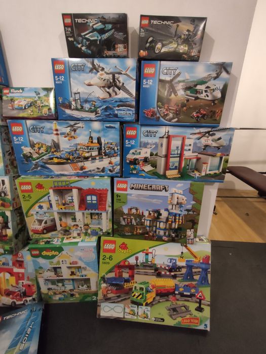 Kartony po klockach lego