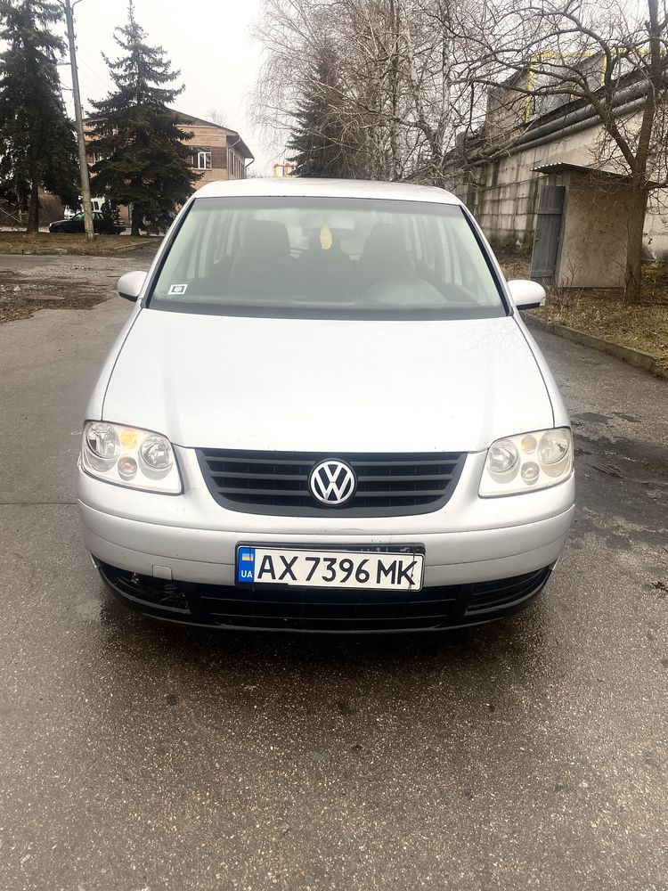 Продам Volkswagen Touran,на отличном ходу!