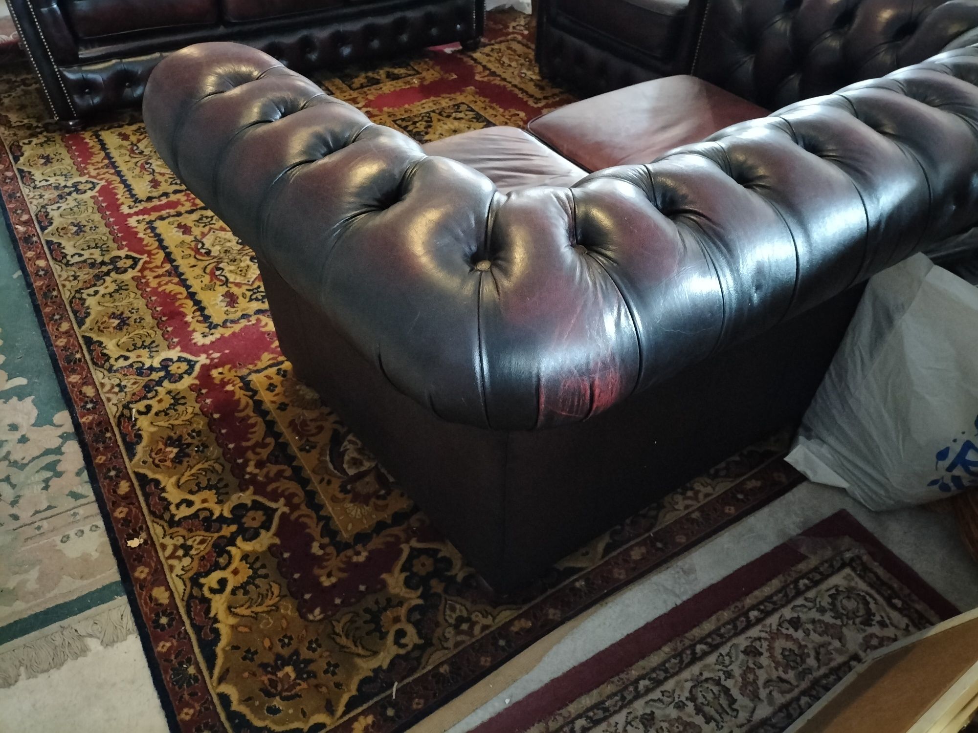 Chesterfield sofa 3 2 i fotel