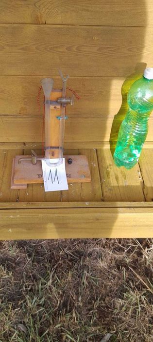 Menzurki Stara pomoc naukowa PRL laboratoryjne