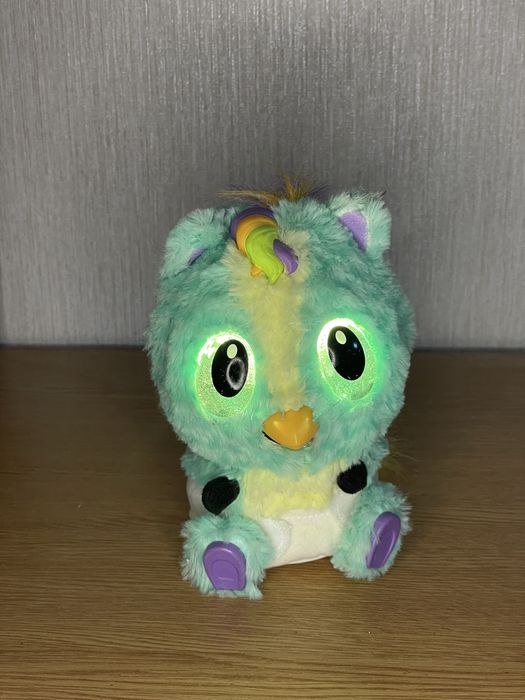 Багато іграшок дитячих в гарнгму стані