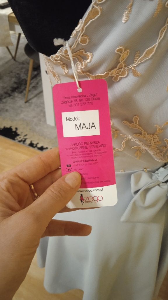 Nowa z metką Sukienka szara z haftem na wesele, chrzciny, urodziny oka