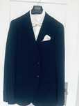 Granatowy elegancki garnitur firmy Ambione