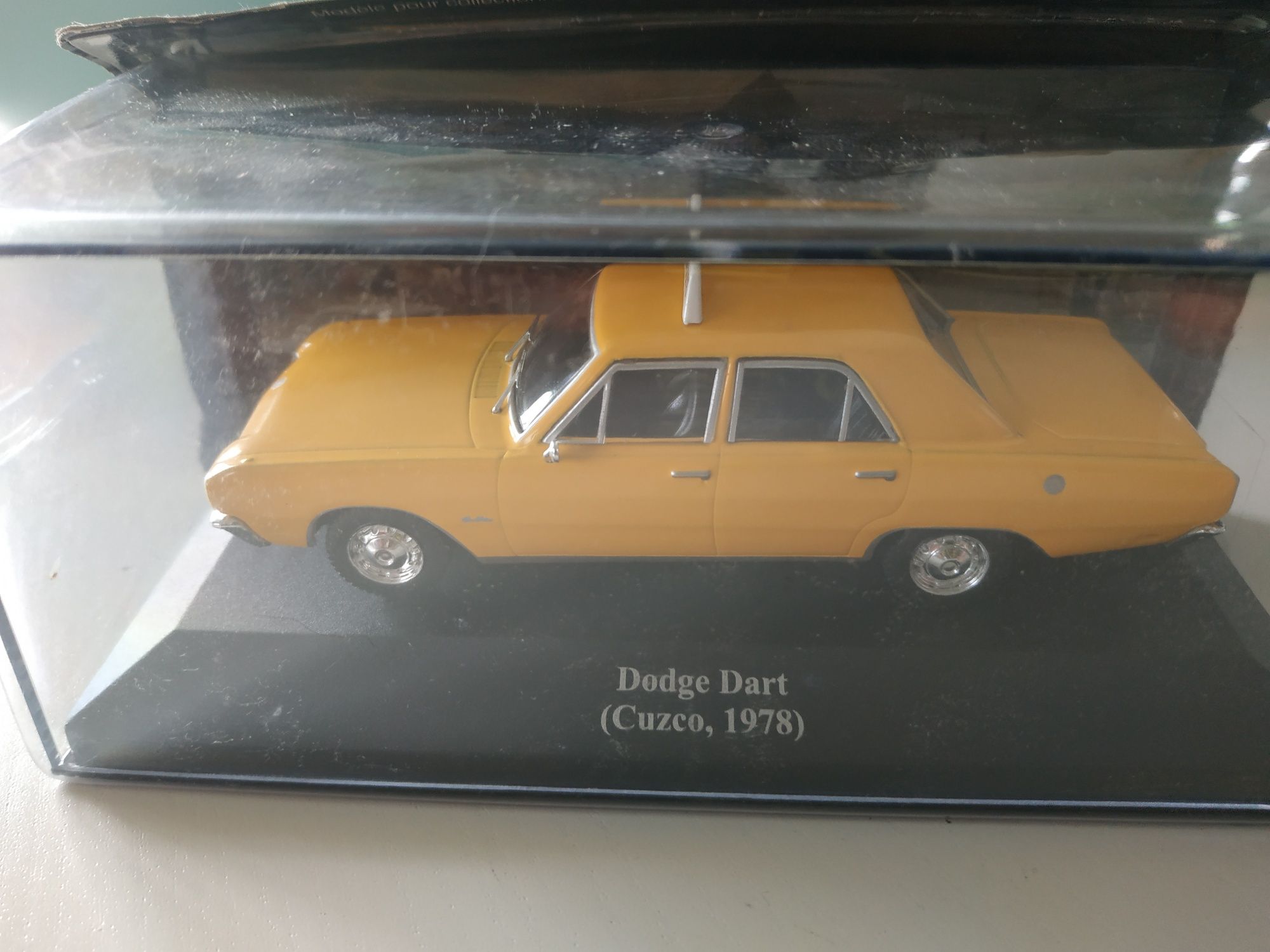 Miniatura 1/43 Dodge Dart