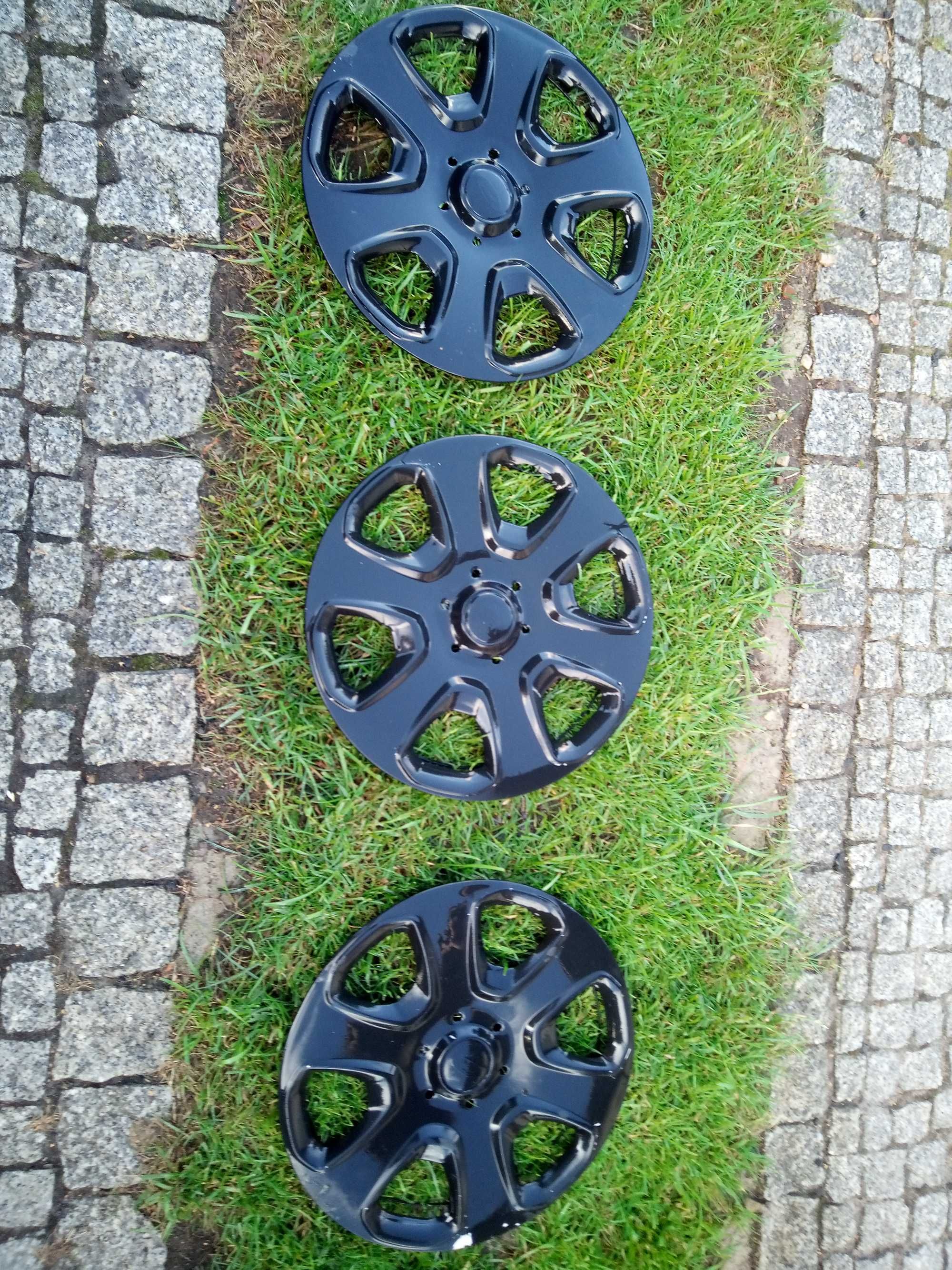 Kołpaki do ford Ka oryginalne.