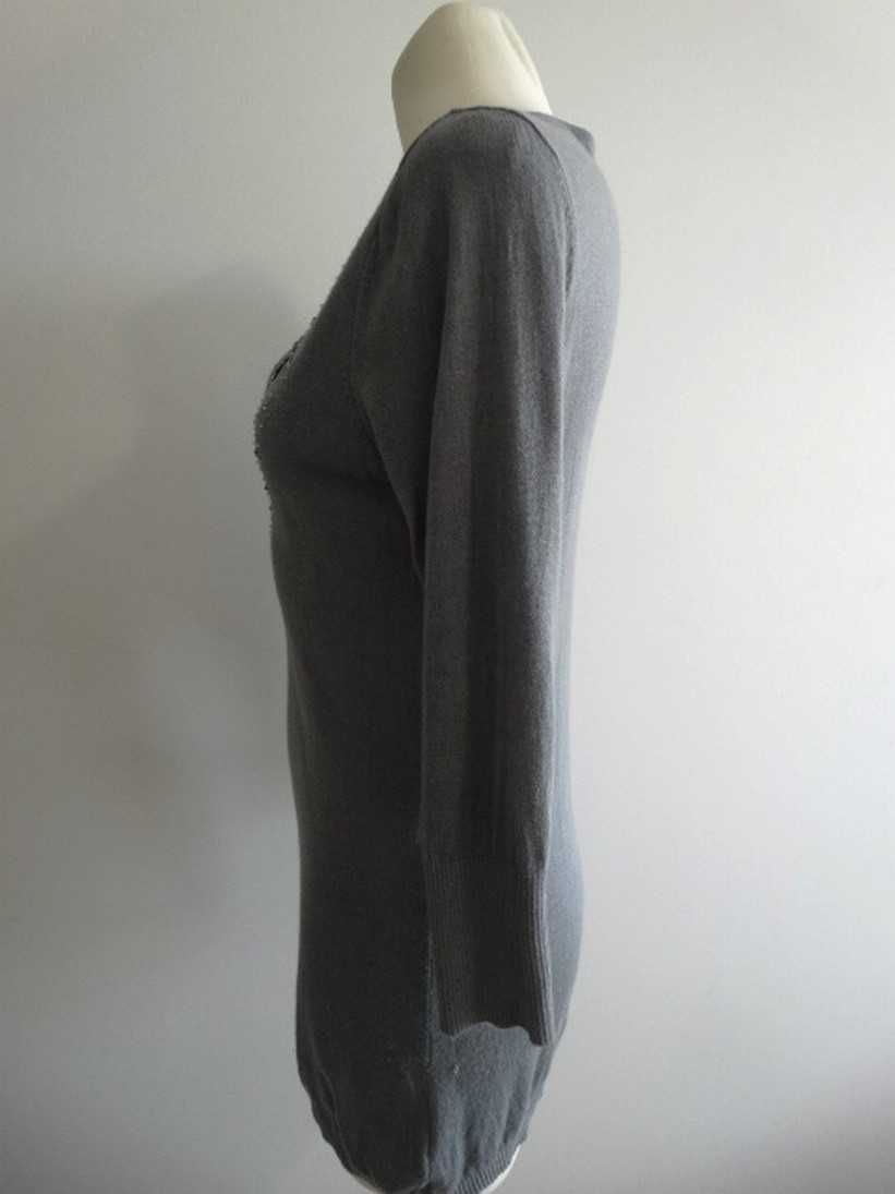 Sweter Taranko Jedwabny Zdobiony Szary Dekolt w Serek