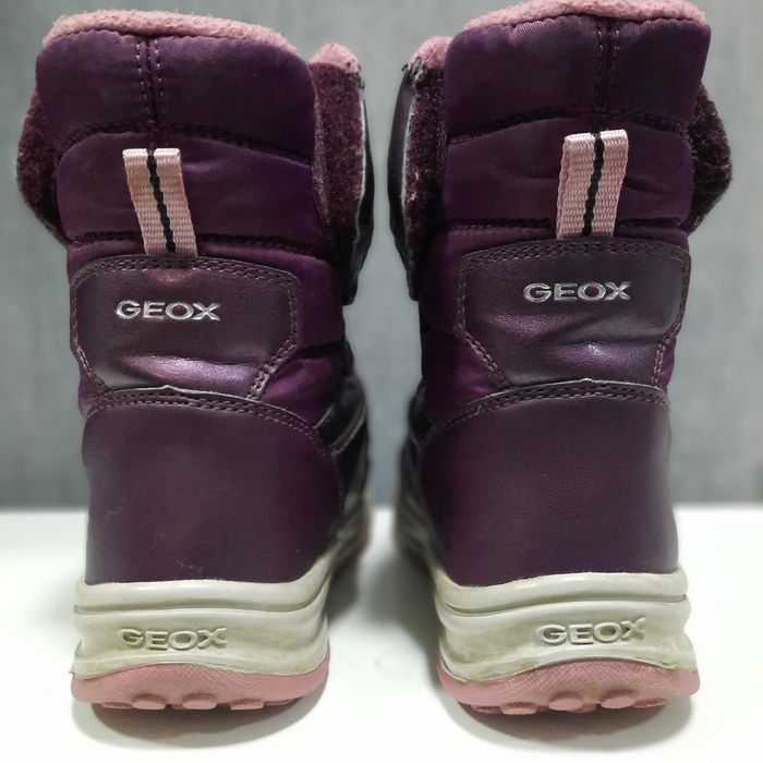 Дитячі зимові чоботи-дутики для дівчинки Geox