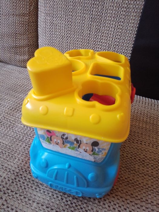 Sprzedam samochodzik z klockami