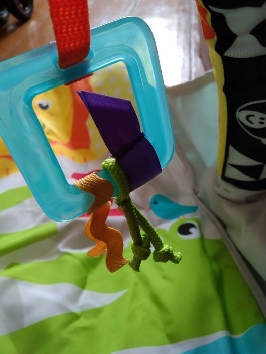 Mata Sensoryczna przenośna dla niemowlaka Fischer Price