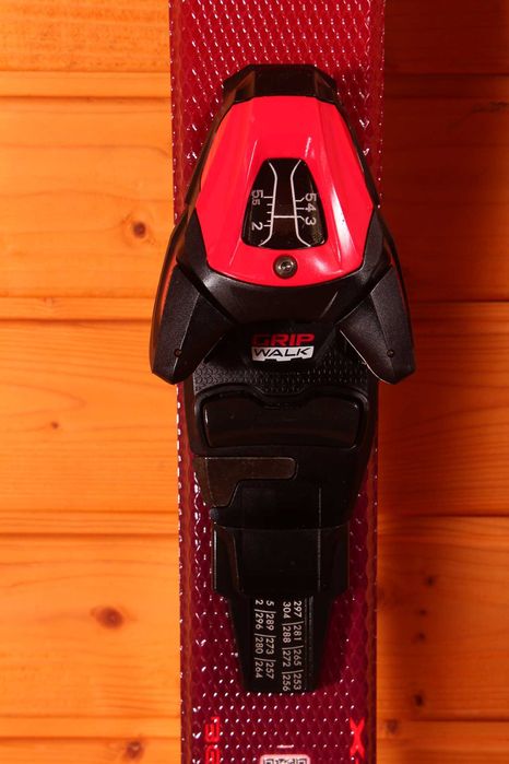 Narty dziecięce Atomic Redster J2 2024, 150 cm, R 13.5, stan BDB !!!