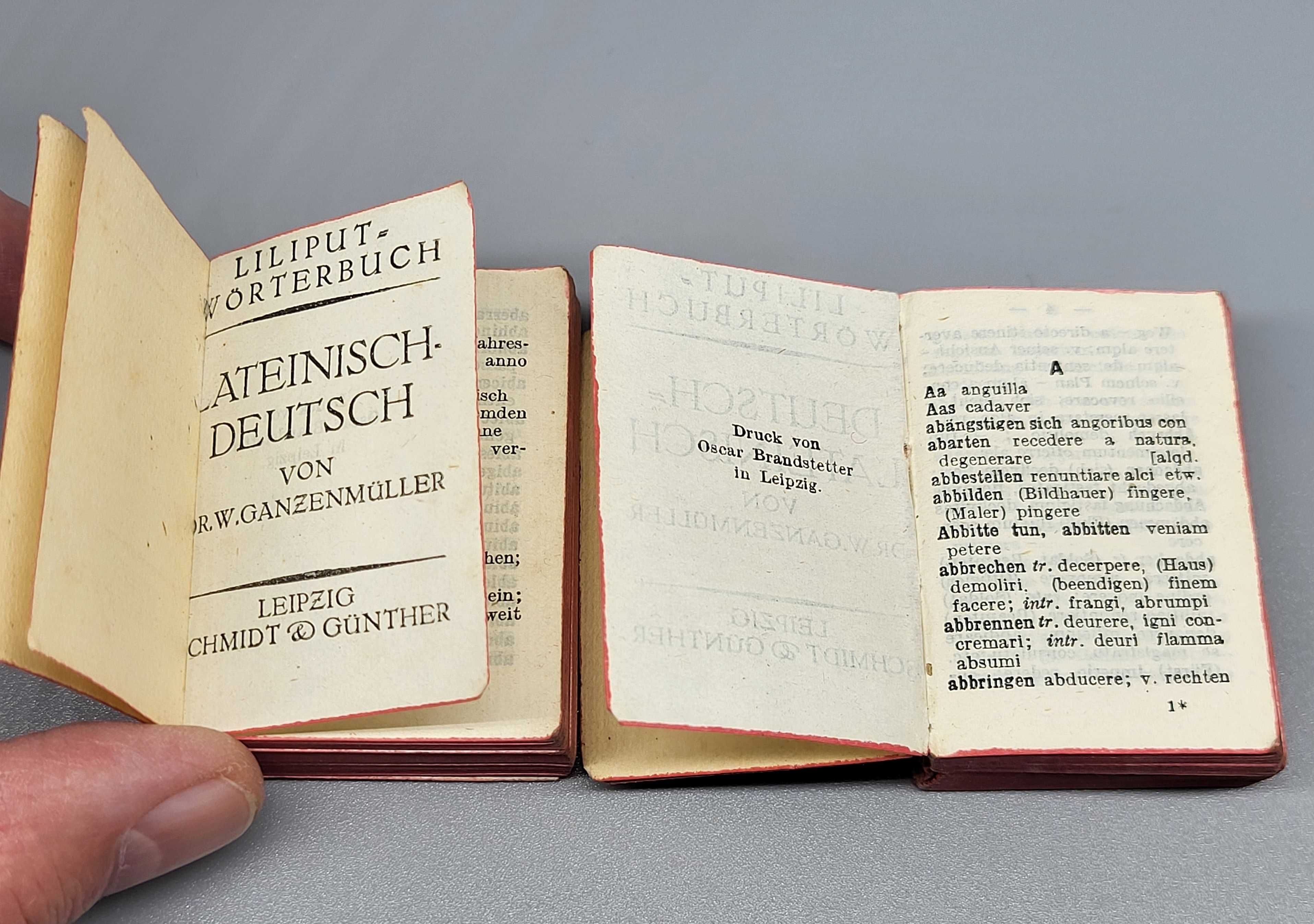 Mini słownik LILIPUT WORTERBUCH 13,14 niemiecko-łaciński vintage