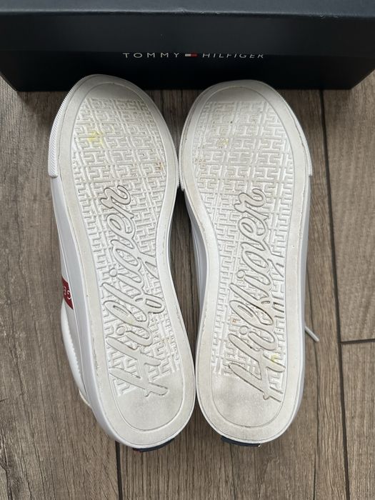 Женские белые кеды с логотипом Tommy Hilfiger