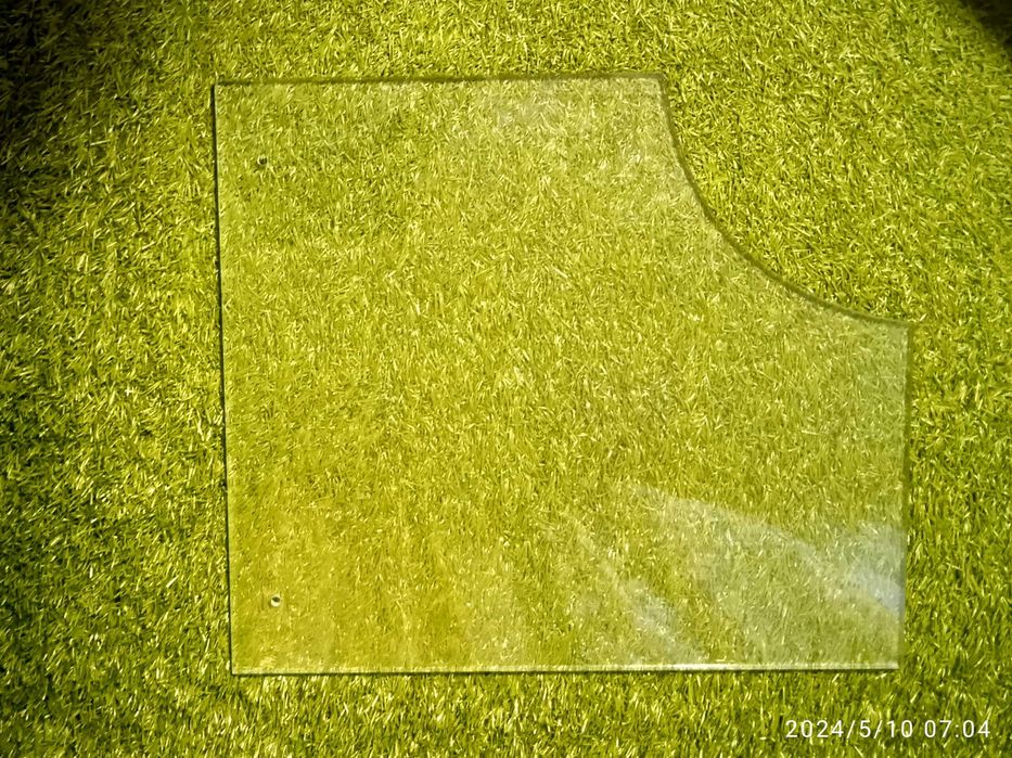 Полка стеклянная фигурная