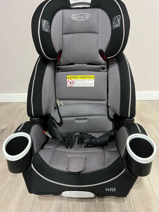 Дитяче автокрісло