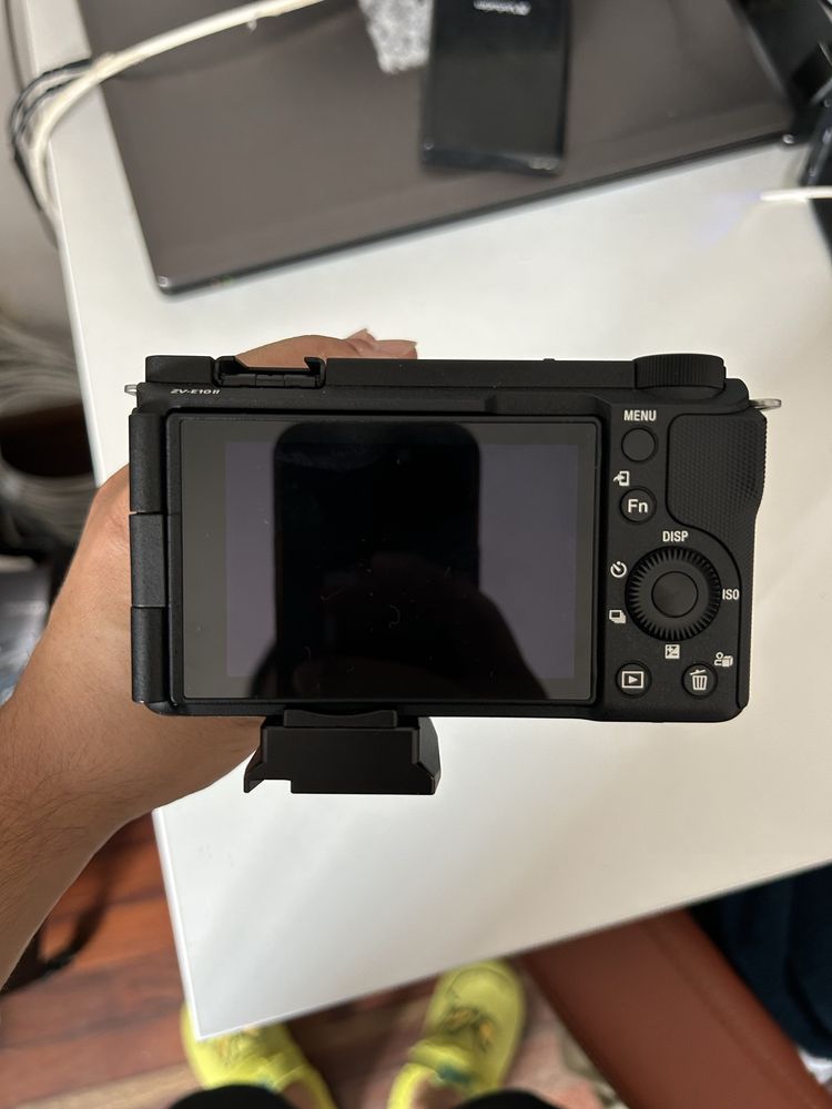 Sony zv-e10 II + sony e pz 10-20 mm f4 g + baterias