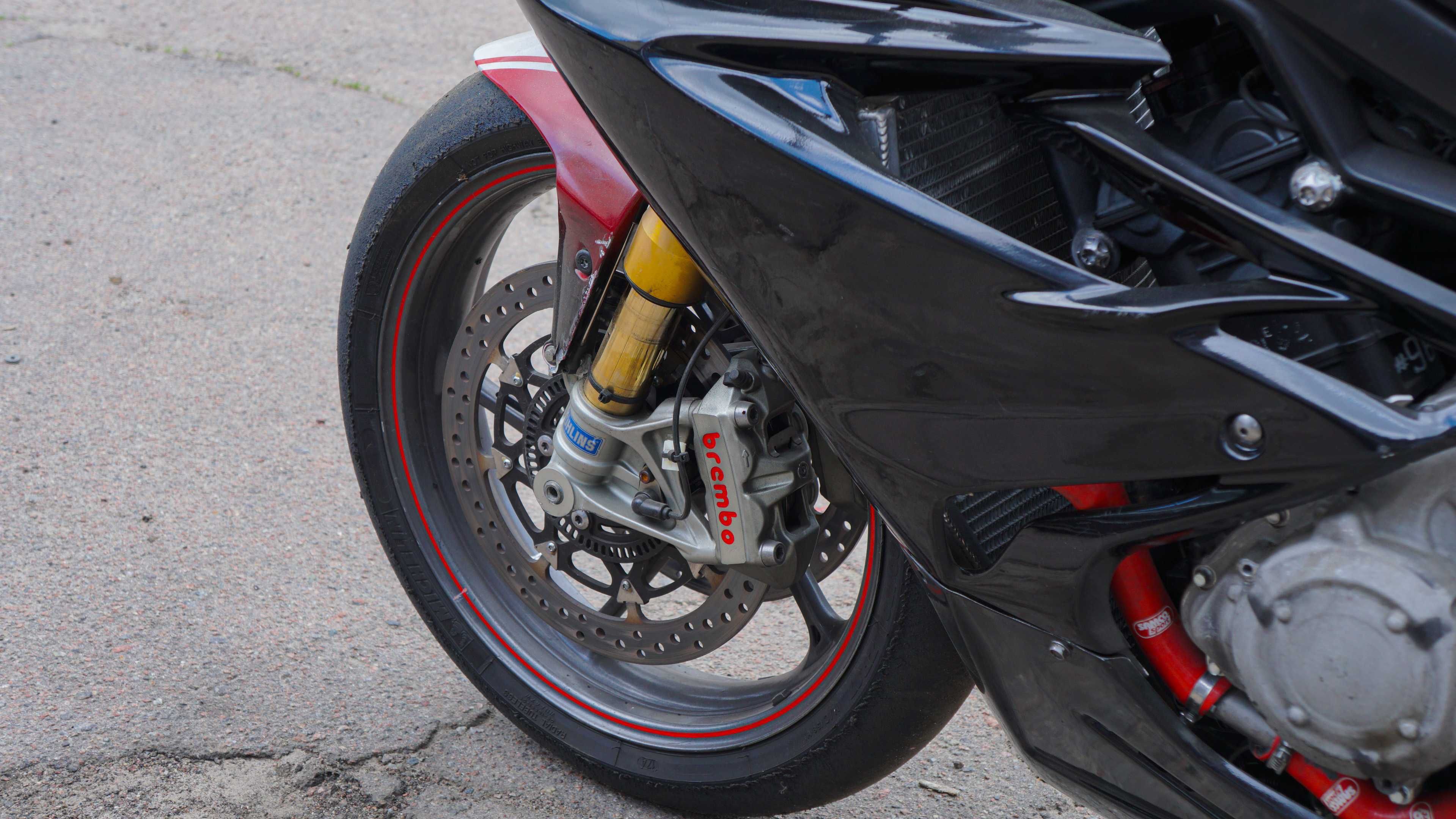 мотоцикл Triumph Daytona 675