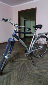 Велосипед batavus рама L-XL алюміній 28 колеса