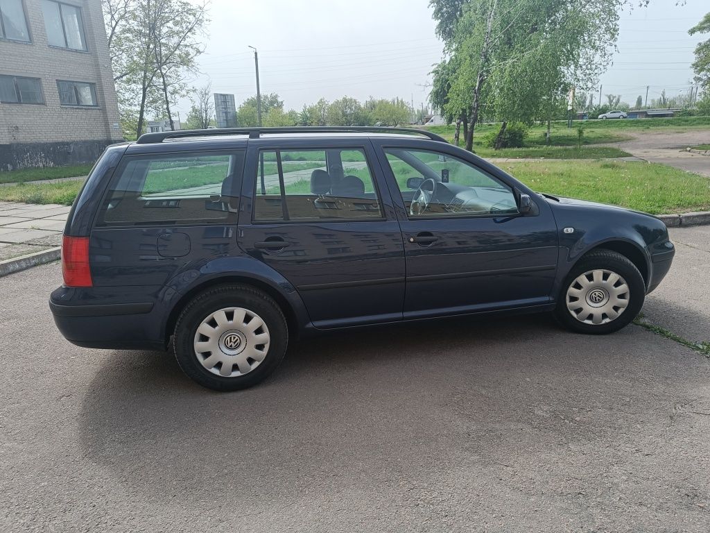 Volkswagen Golf 4 1.6 MPI бензин