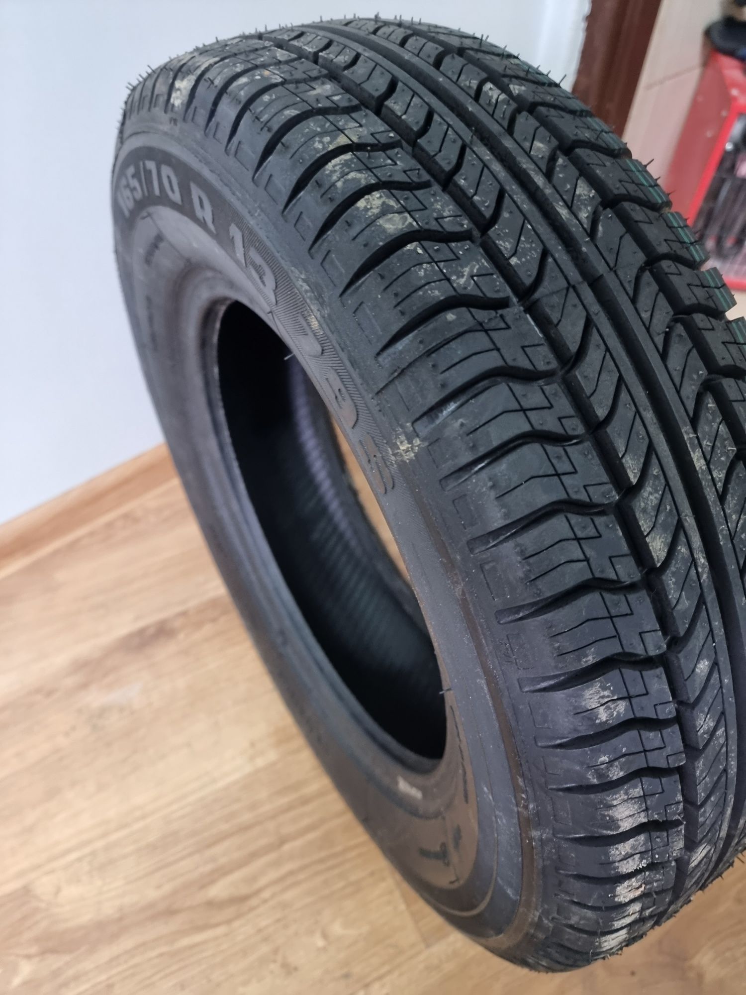 Opony bieżnikowane 155/70 R13 Eco Life 3A