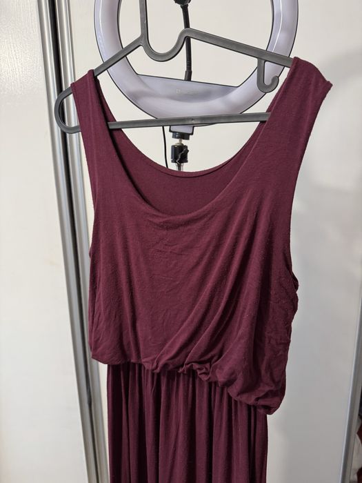 Bordowa długa elastyczna sukienka XL