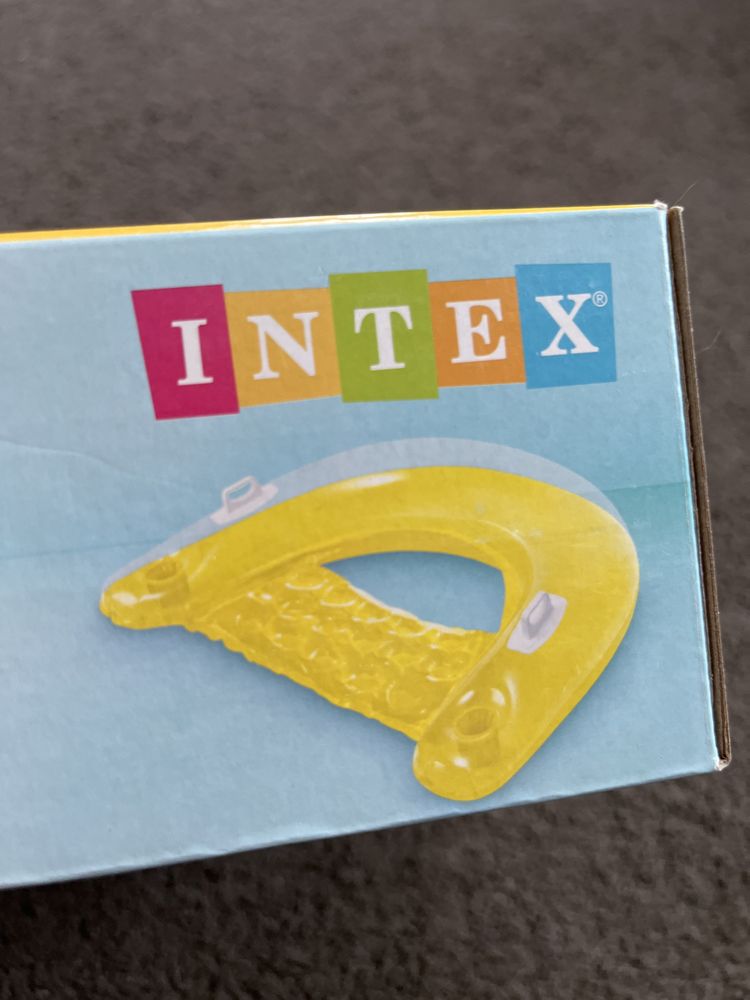 Intex Надувне крісло з ручками