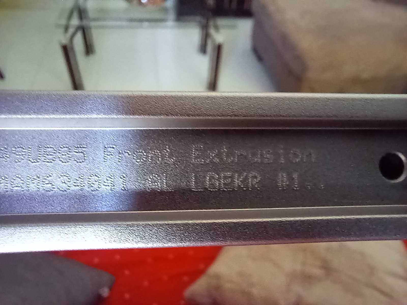 Pé-Base para Televisão (LCD)