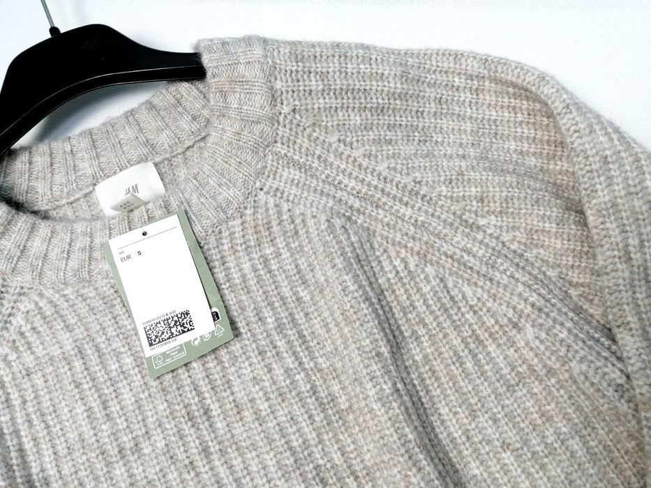 Теплое зимнее свободное платье-свитер H&M