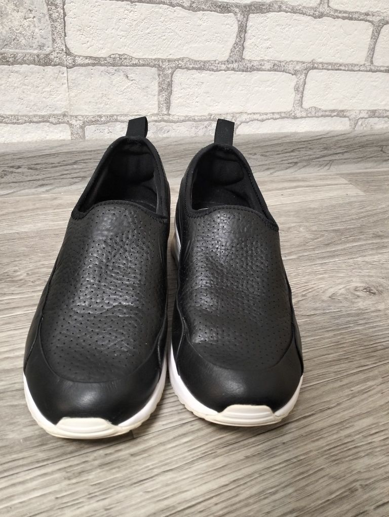 Кросовки, мокасины, туфли Nike