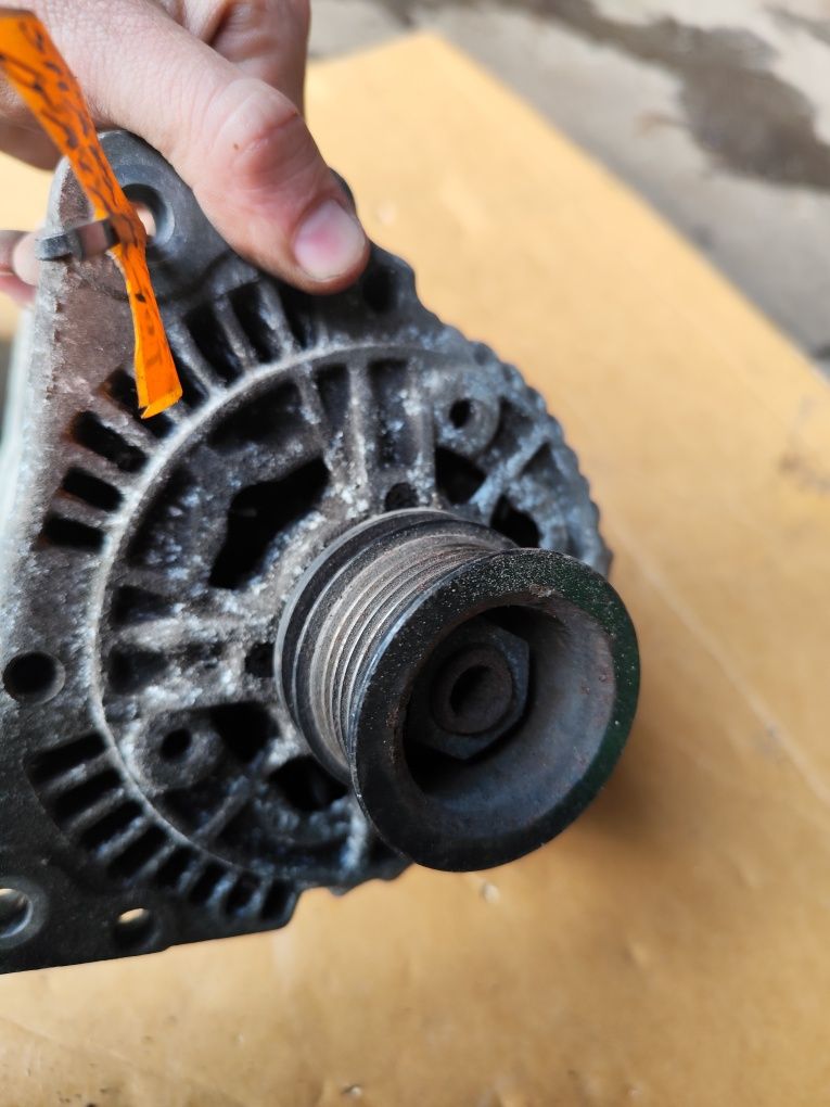 Alternator VW Passat B5  Sharan Golf IV 1.9 TDI 1.6 1.8T  028.903.025Q