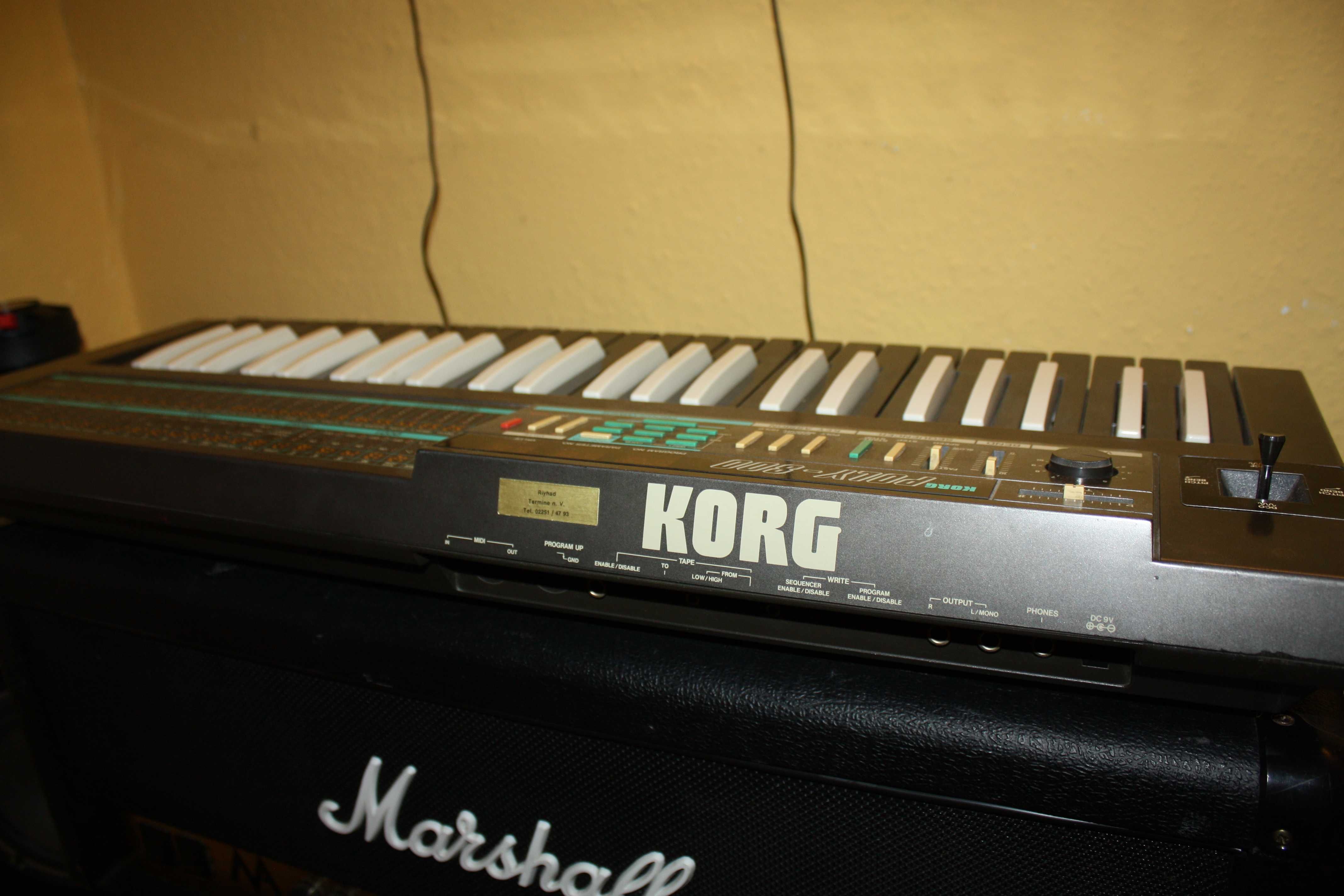 Korg Poly 800 syntezator vintage 1985 Japan reverse keys