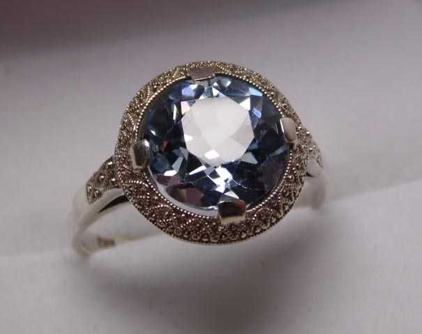 Przedwojenny srebrny pierścionek niebieski spinel styl Theodor Fahrner