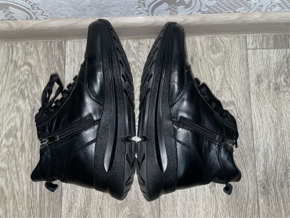 Жіночі шкіряні полуботинки