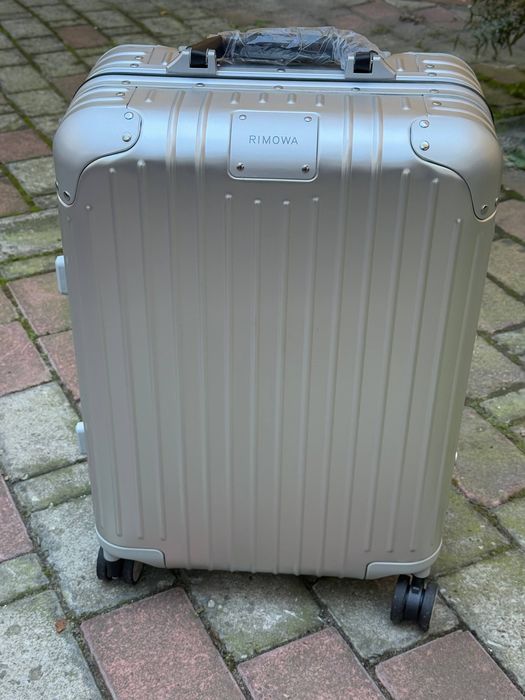 Rimowa cabin чемодан  / з коричневими шкіряними ручками/валiза
