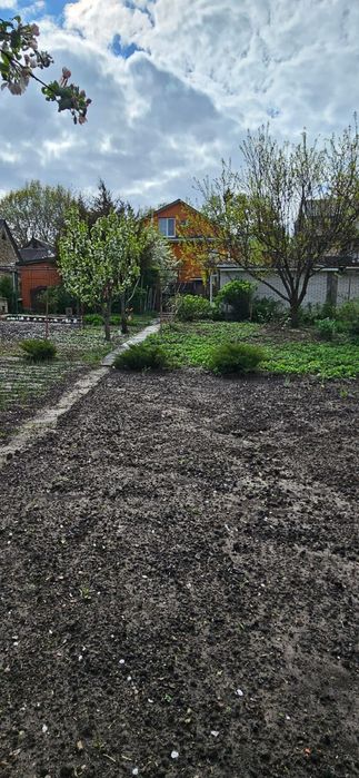 Продажа будинку в центрі с. Старі Безрадичи, Обухівський район