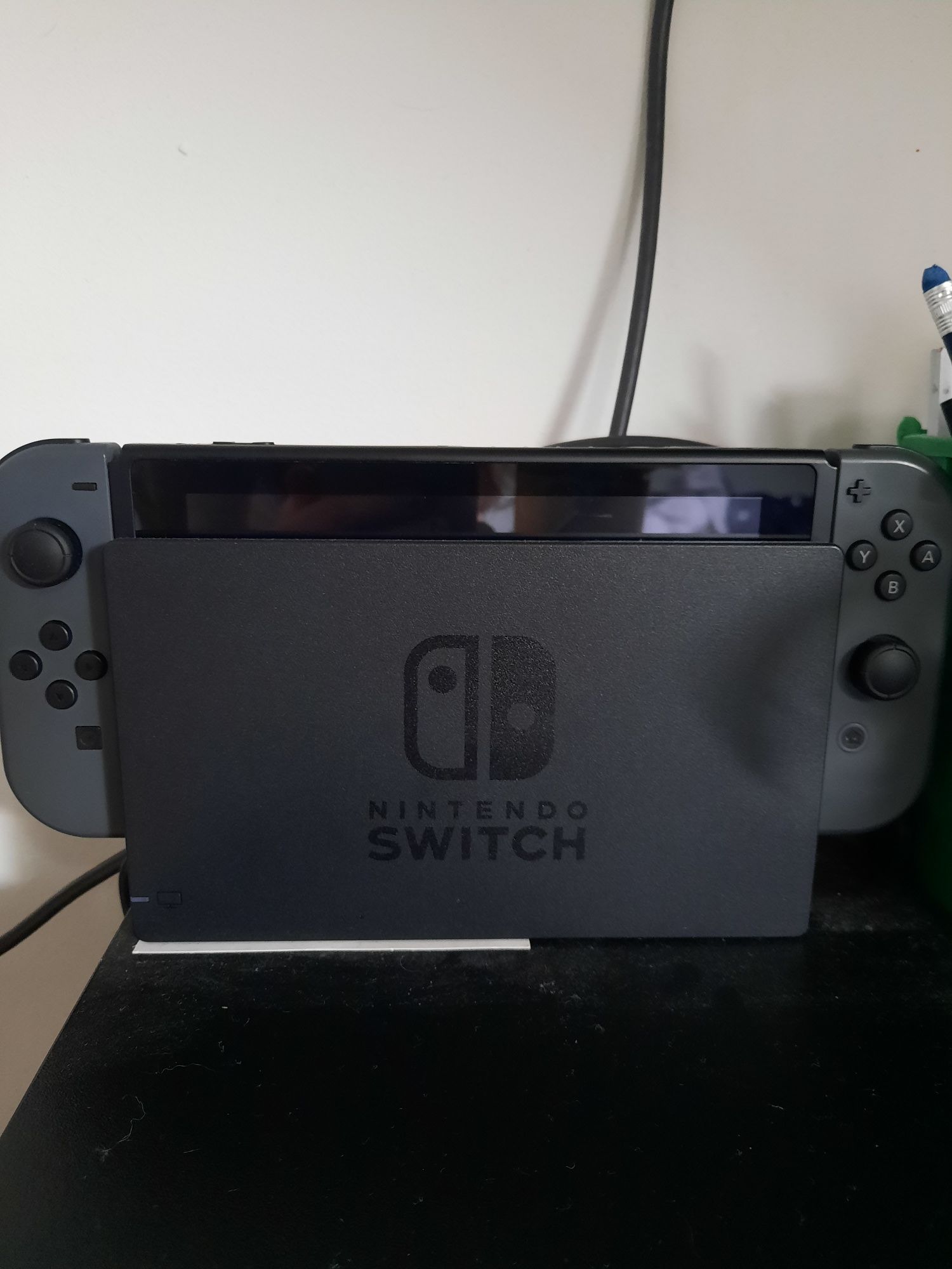 Nintendo Switch z kartą pamięci 64gb