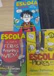 Livros A Escola -  3 llvros