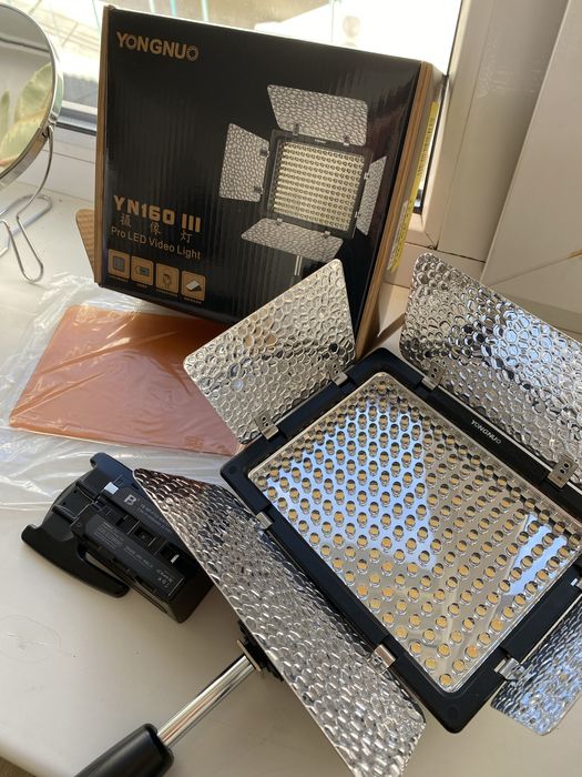 Постійне світло Yongnuo YN-160 III LED 3200-5500К