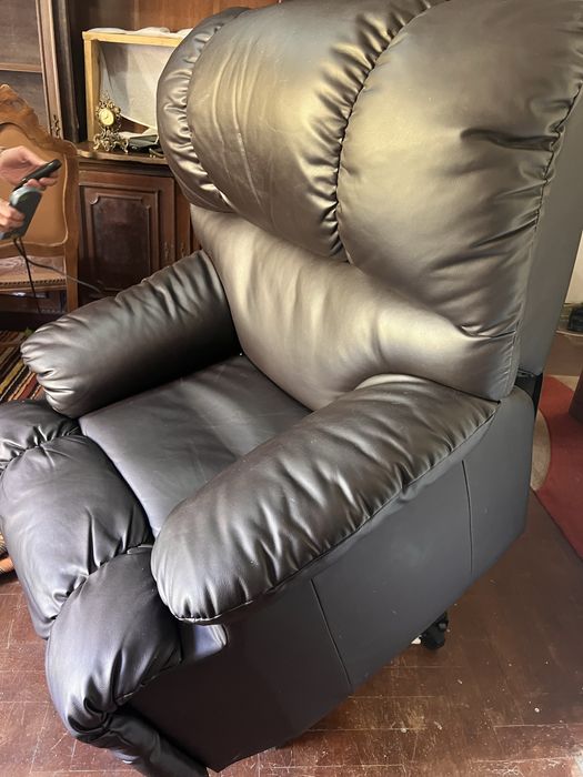 Cadeirão Eletrico ajuda a levantar