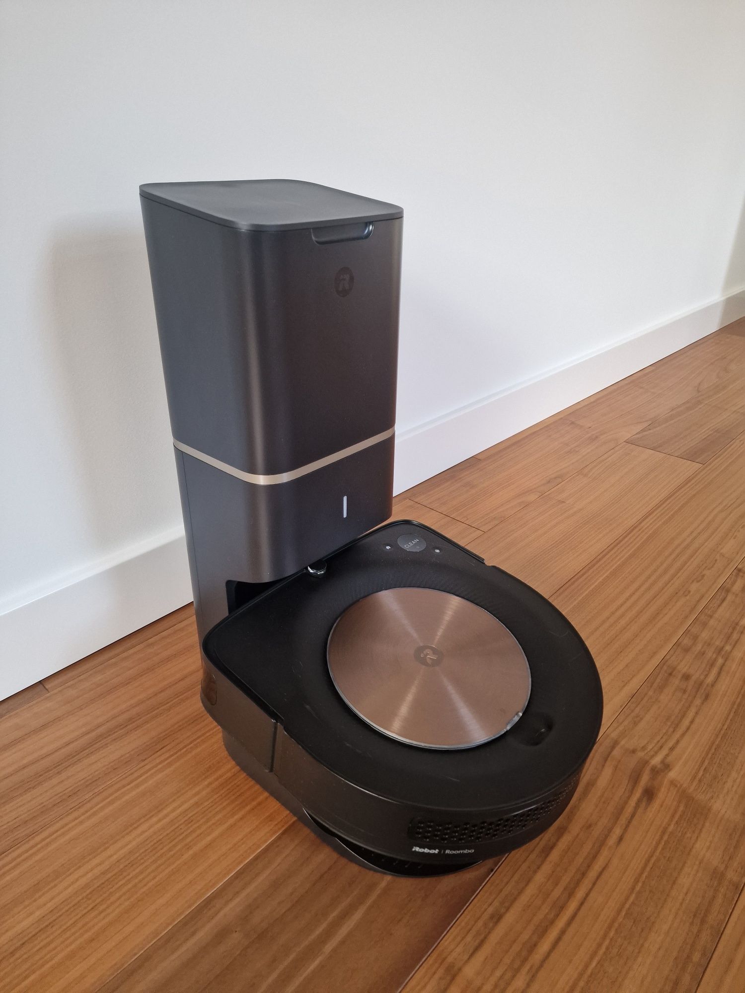 Odkurzacz Roomba s9+ ze stacją dokującą automatyczny, auto opróźnianie