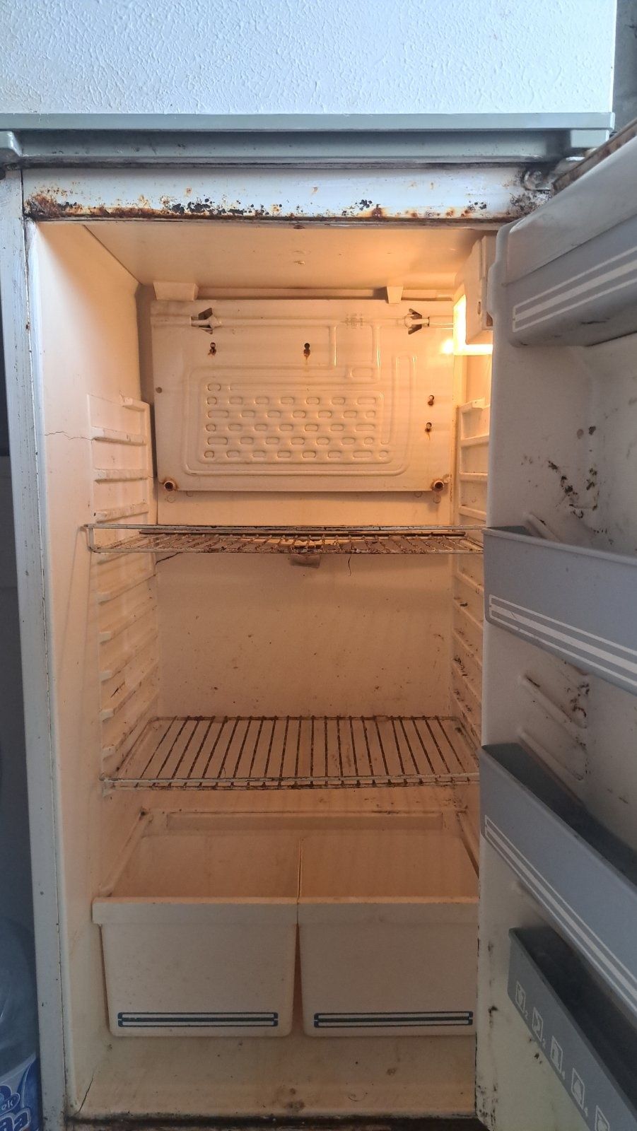 Холодильник Дніпро