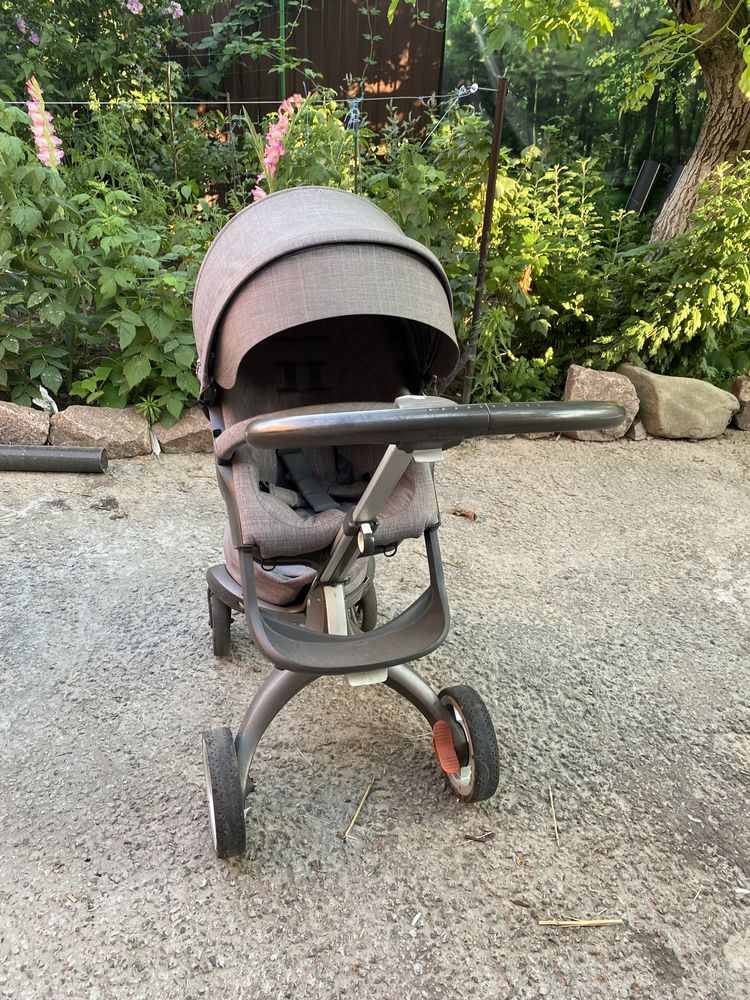 Коляска Stokke