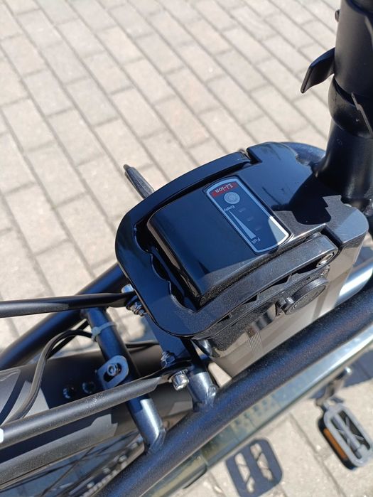 Rower elektryczny miejski Touroll B1 26" 250W 25KM/H 15.6AH 36V