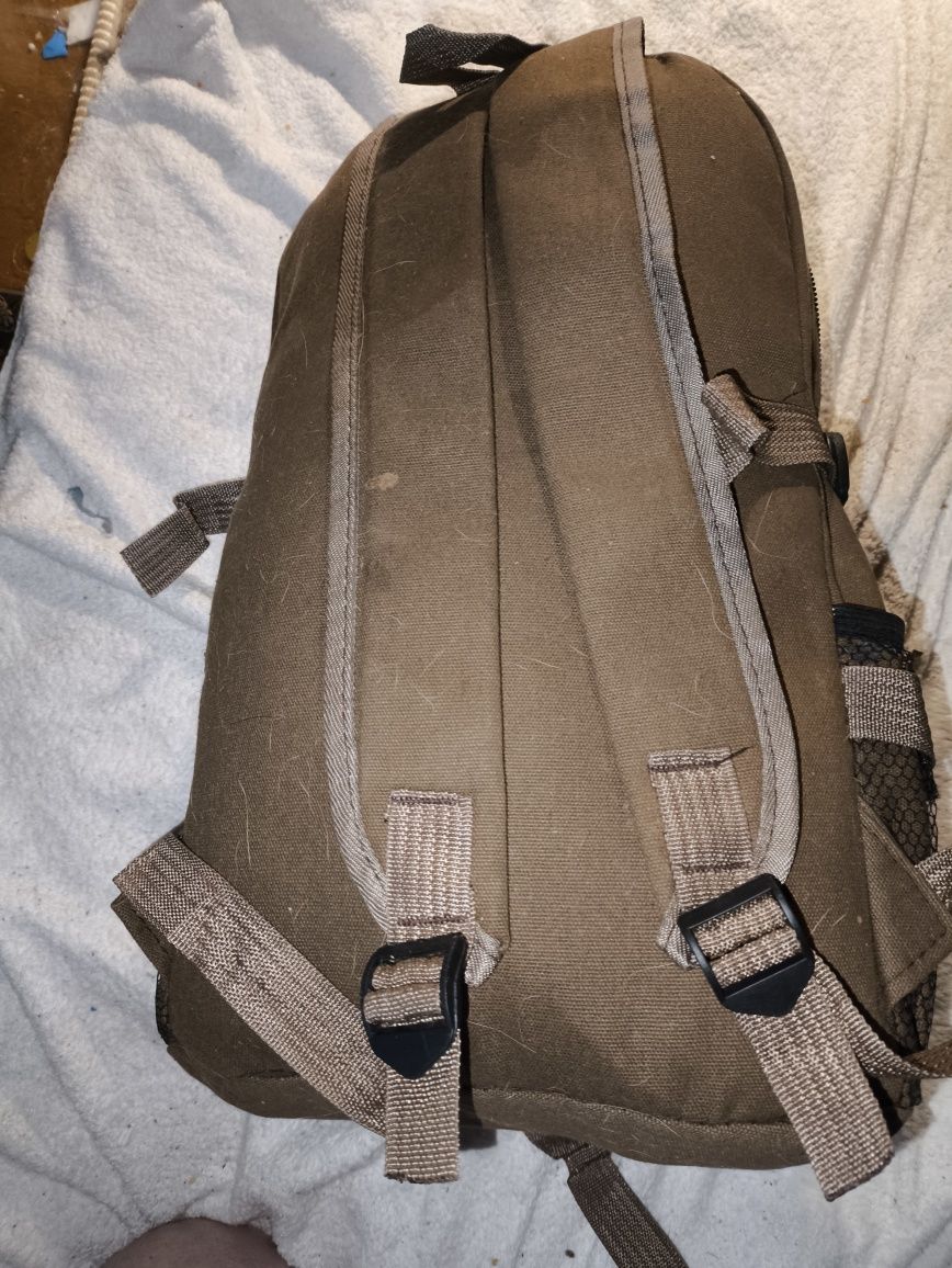 MOCHILA com muita arrumação