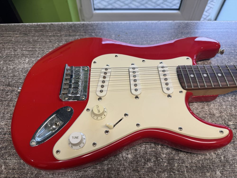 Gitara elektryczna Squier Mini by fender