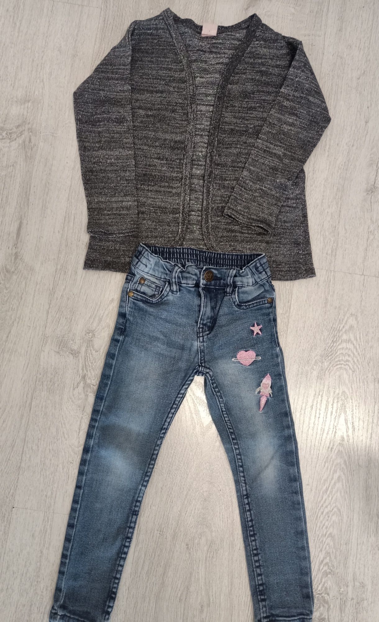 Ubranka dla dziewczynki r. 98 (jeansy, bluza i sweterek)